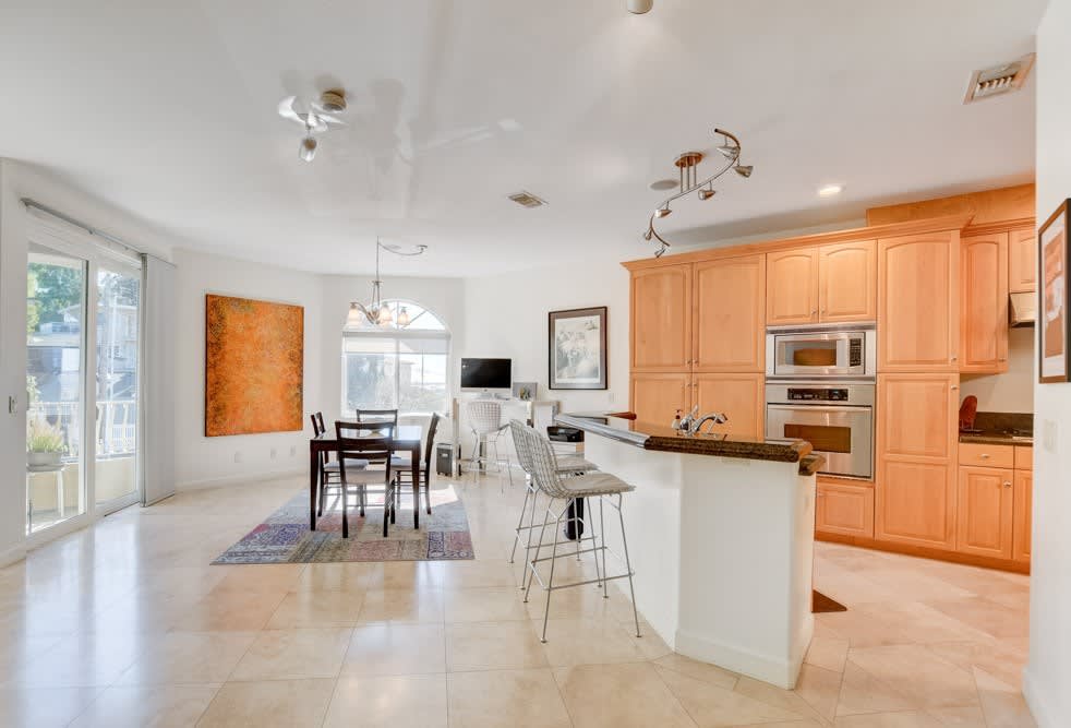 Harbor Views Double Attached Garage With Ev Charging Outlet Balconies Central Ac In Unit Washer Dryer – photo 1