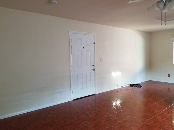 206 W Cedar Ave – photo 1 of 12