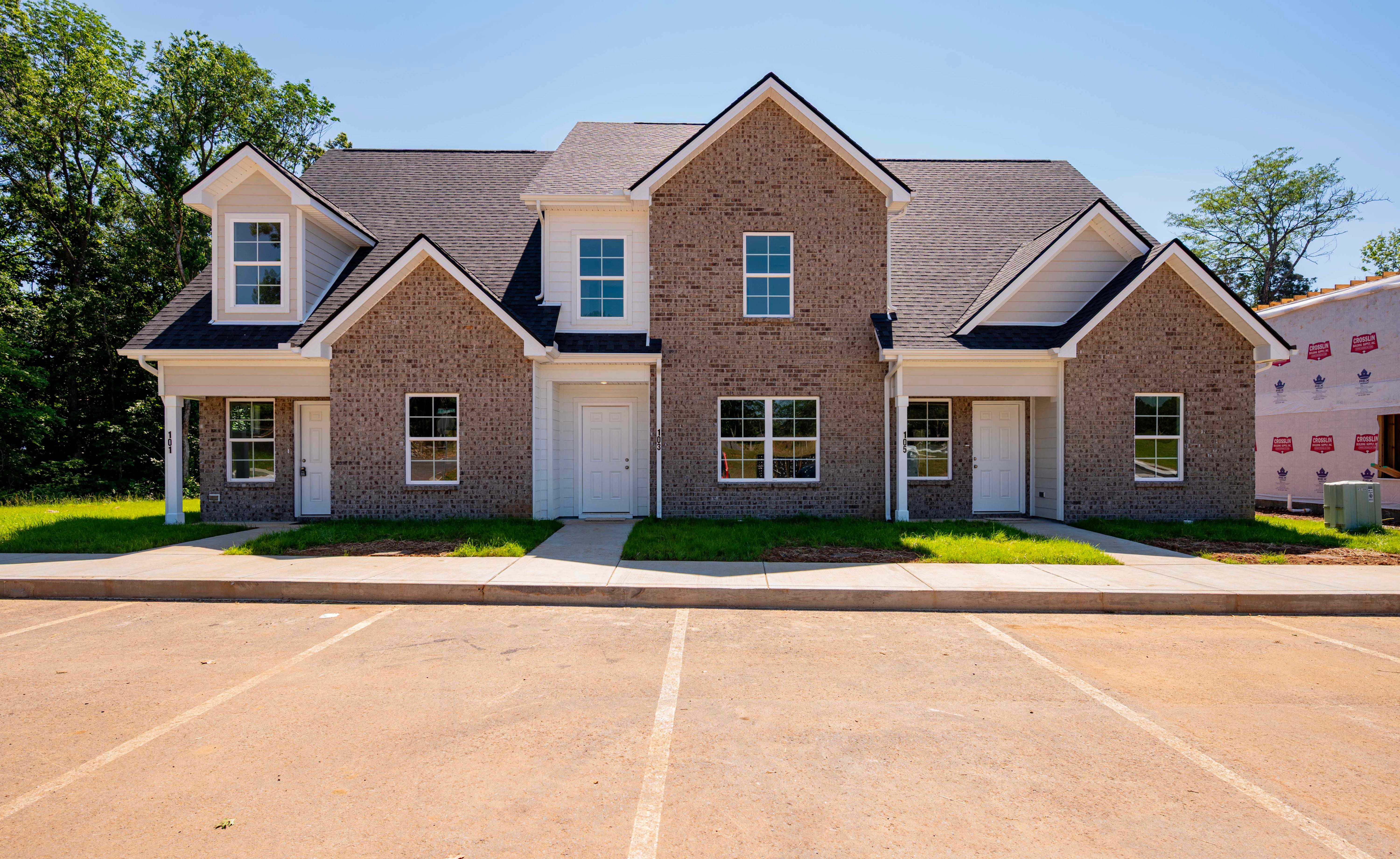 103 Mountaindale Dr – photo 1 of 155
