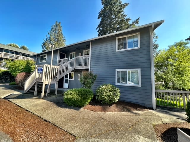 Suncrest – photo 1 of 20