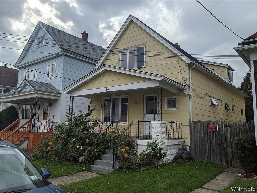 96 Fredro Street – photo 1 of 10