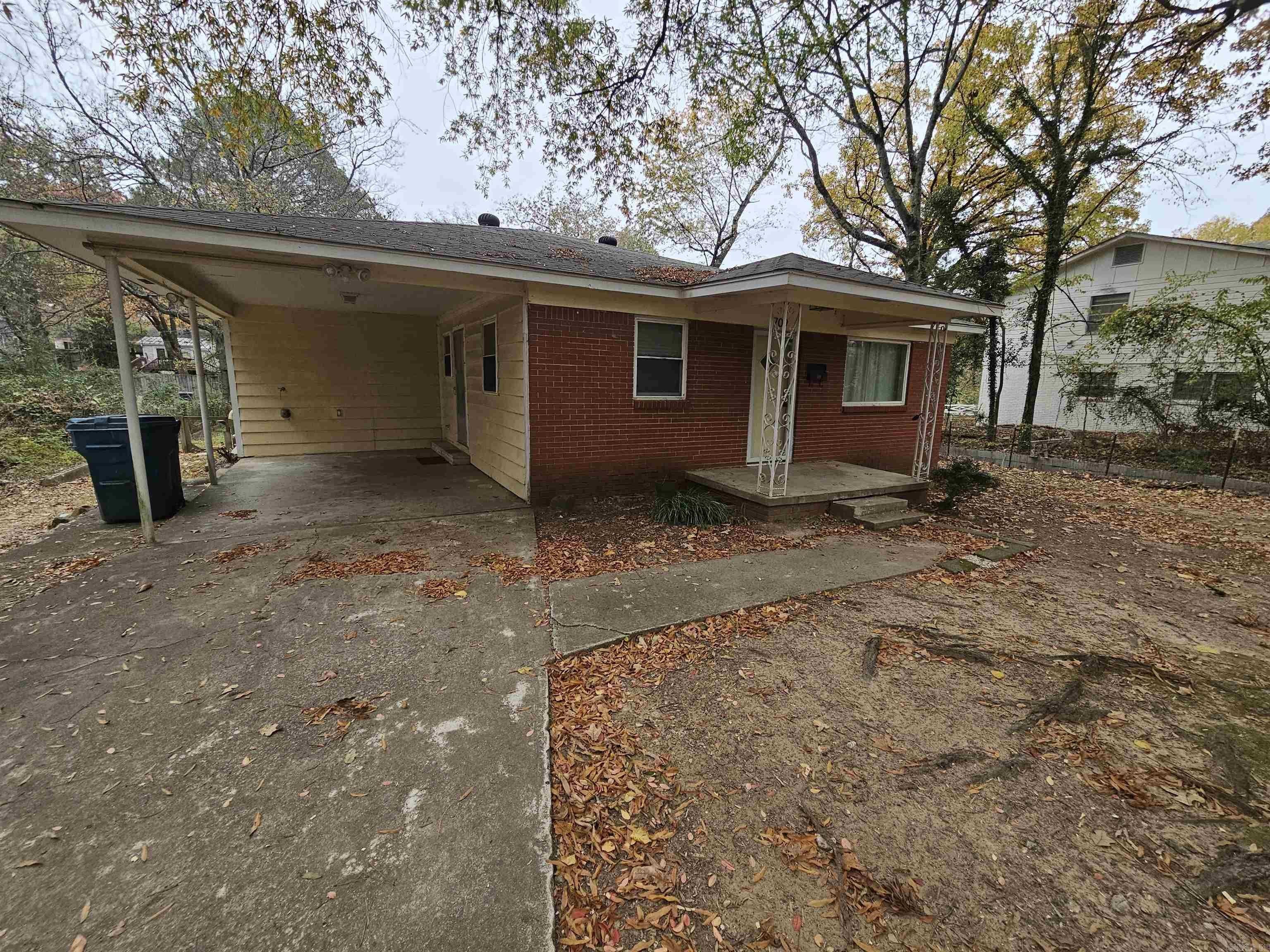 709 N Buchanan Street – photo 1