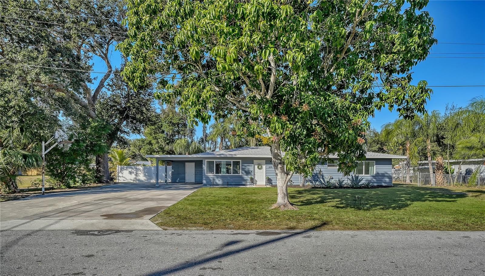 209 BRIGGS Court – photo 1 of 37