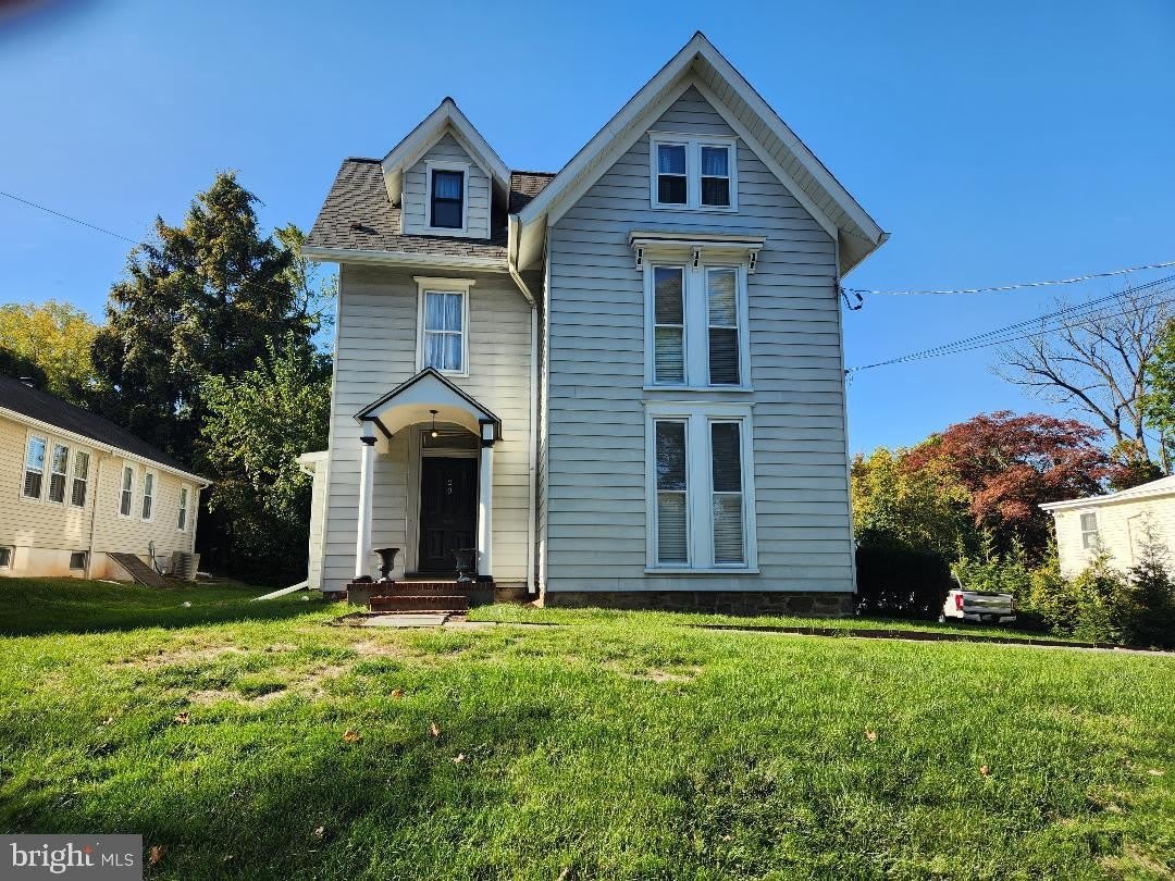 20 COLLEGE Avenue – photo 1 of 15