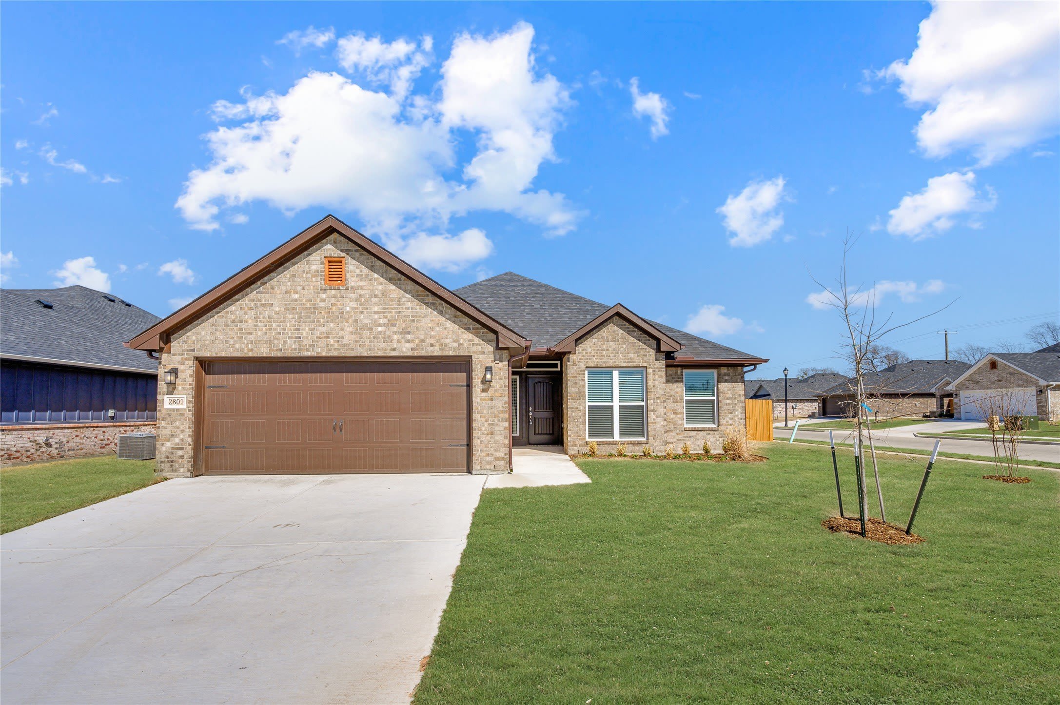 2801 Tulip Drive – photo 1