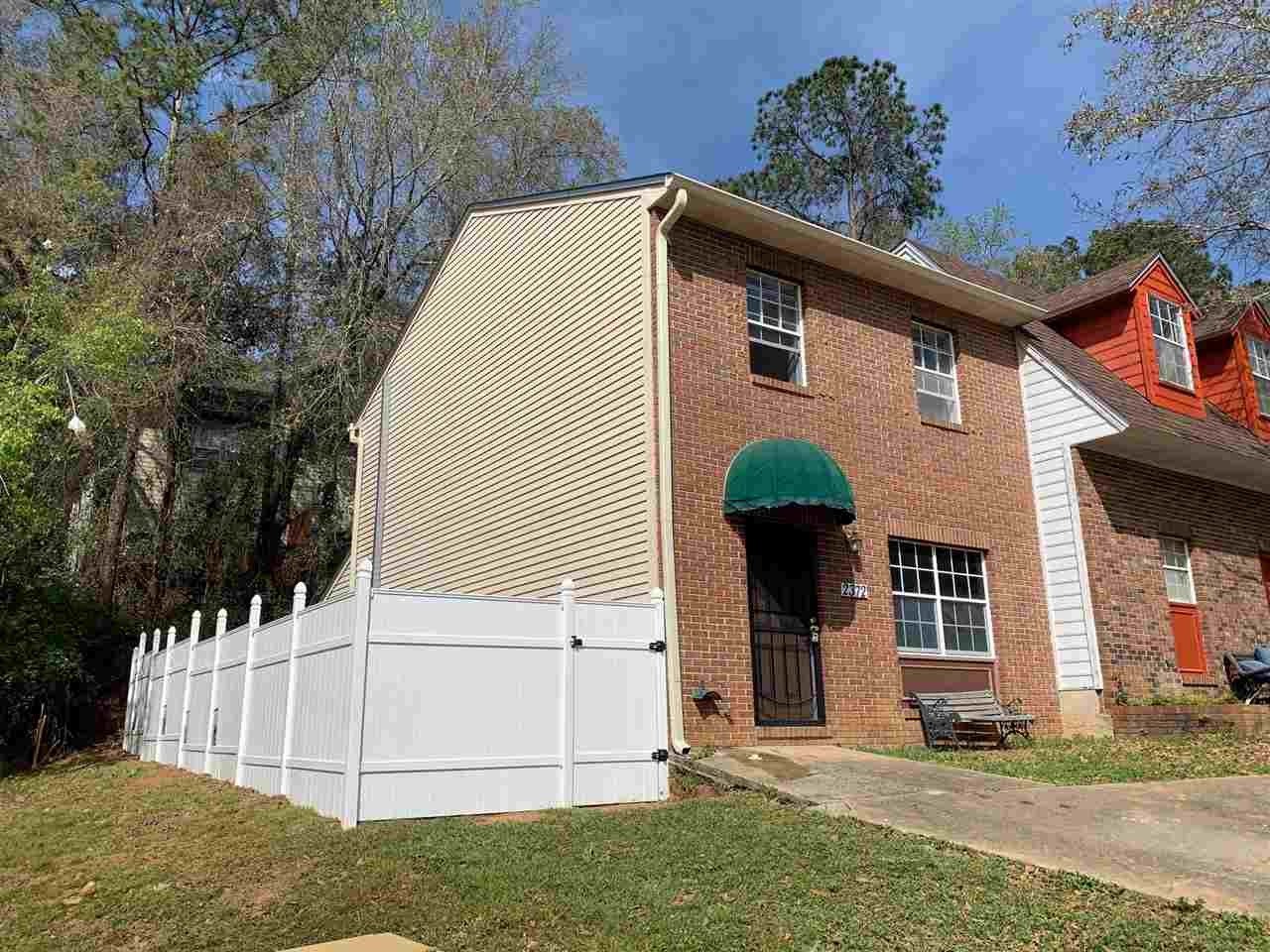 2372 Gregory Drive – photo 1
