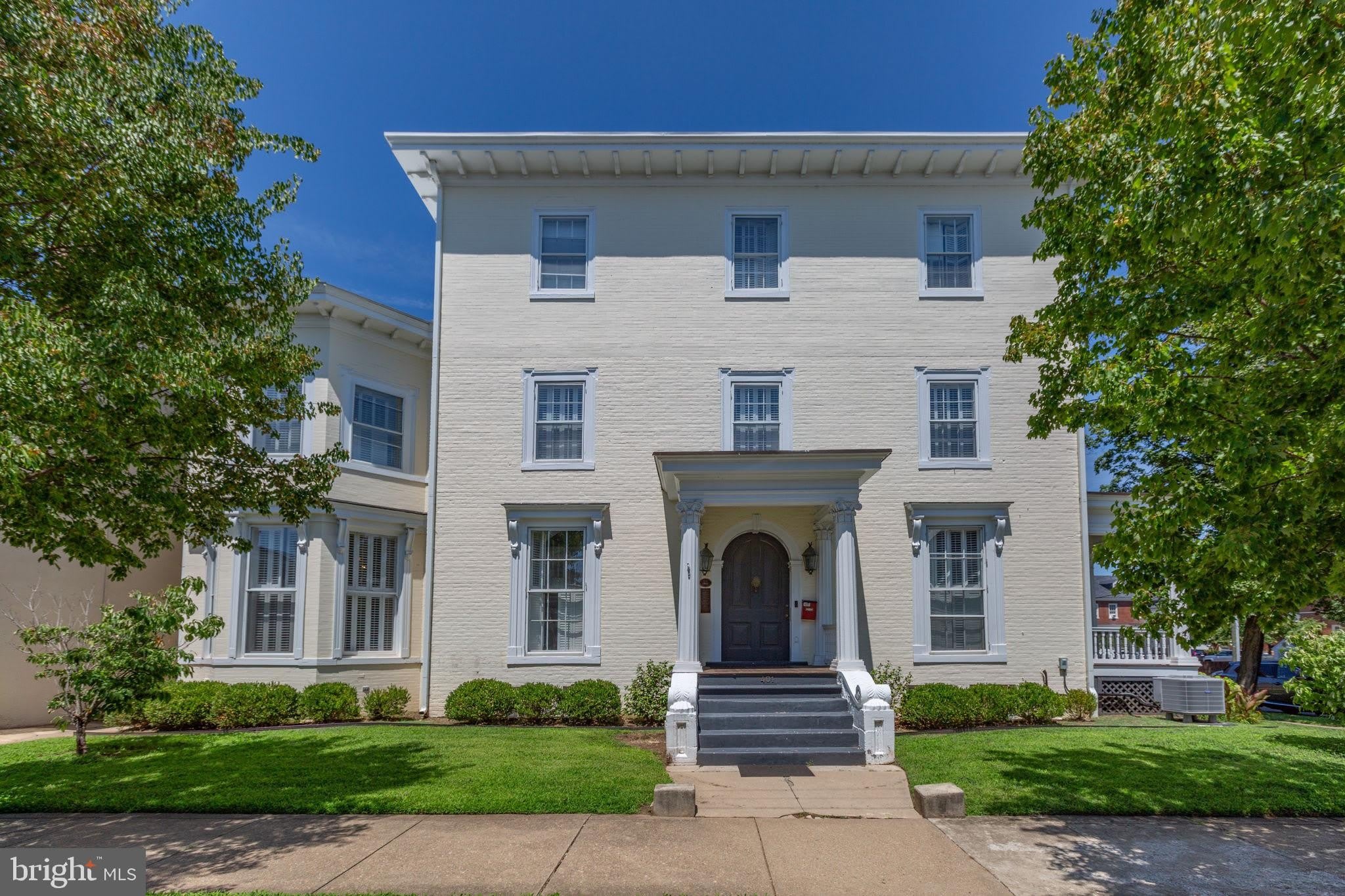 401 HANOVER Street – photo 1