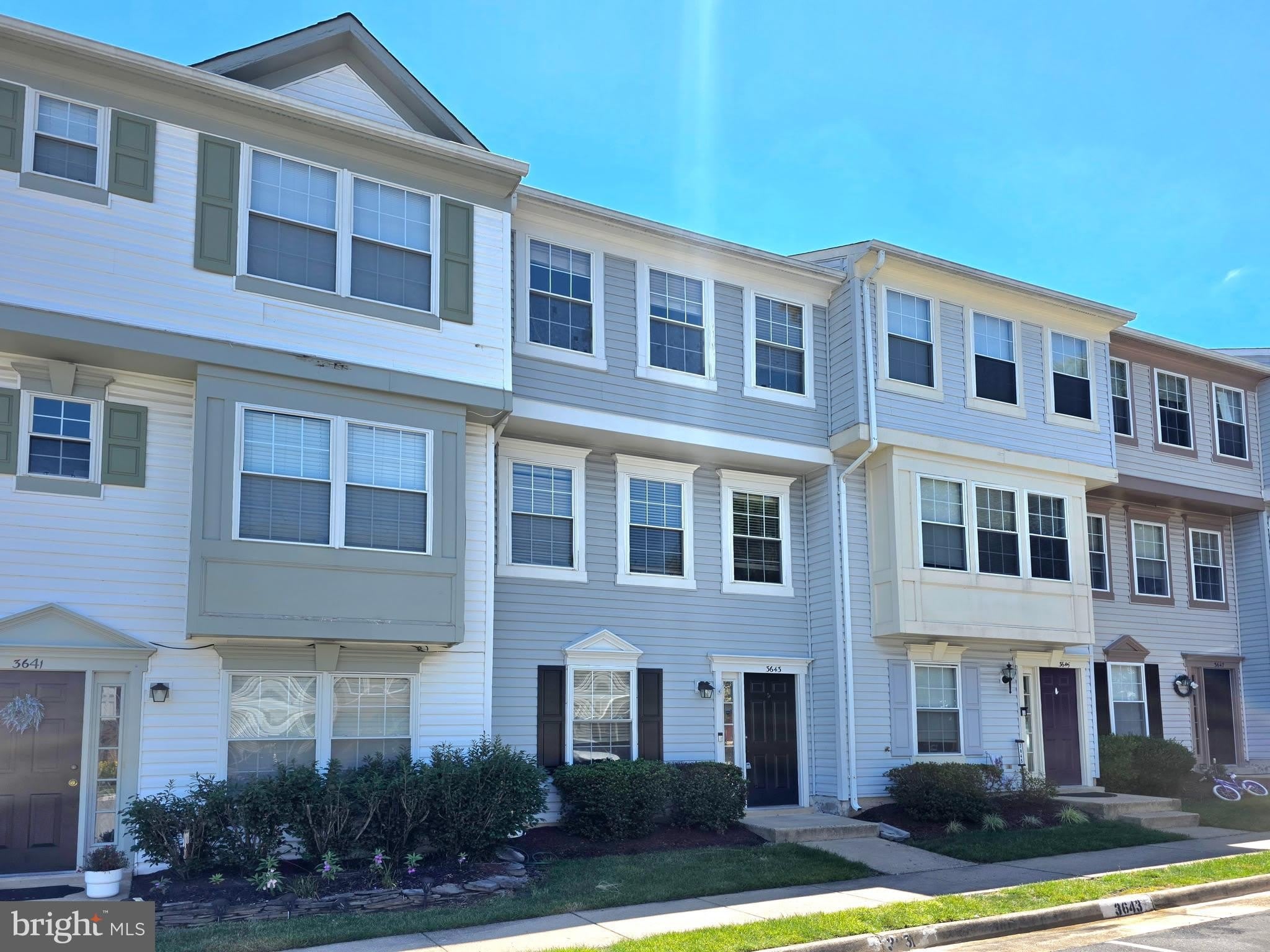 3643 CROSSWATER Court – photo 1 of 28