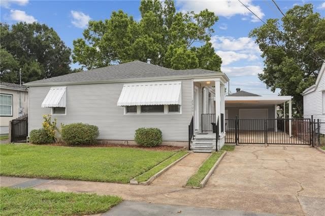 2909 Ivy Place – photo 1 of 15