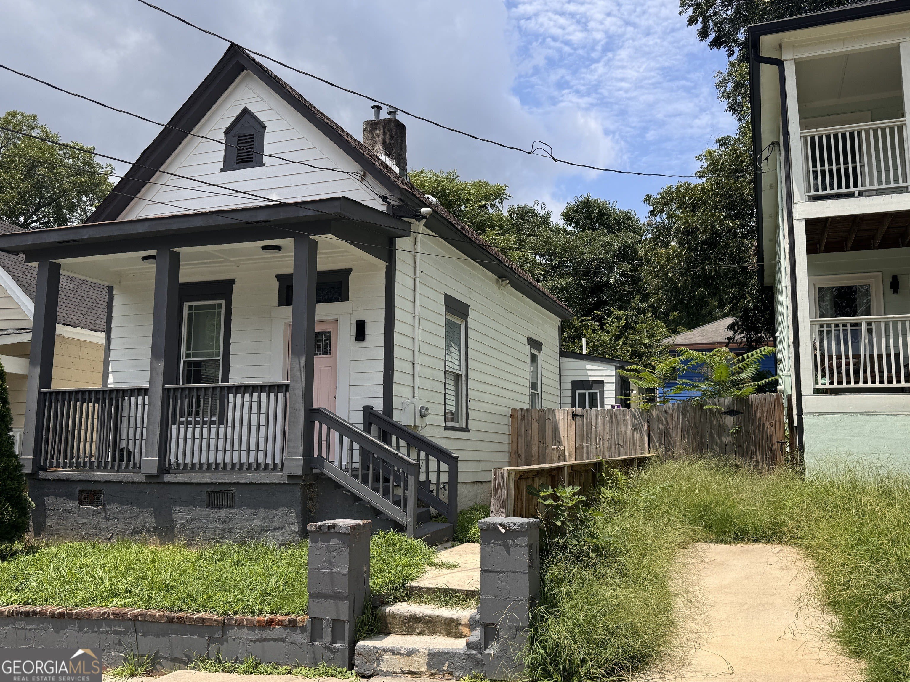957 Coleman Street SW – photo 1