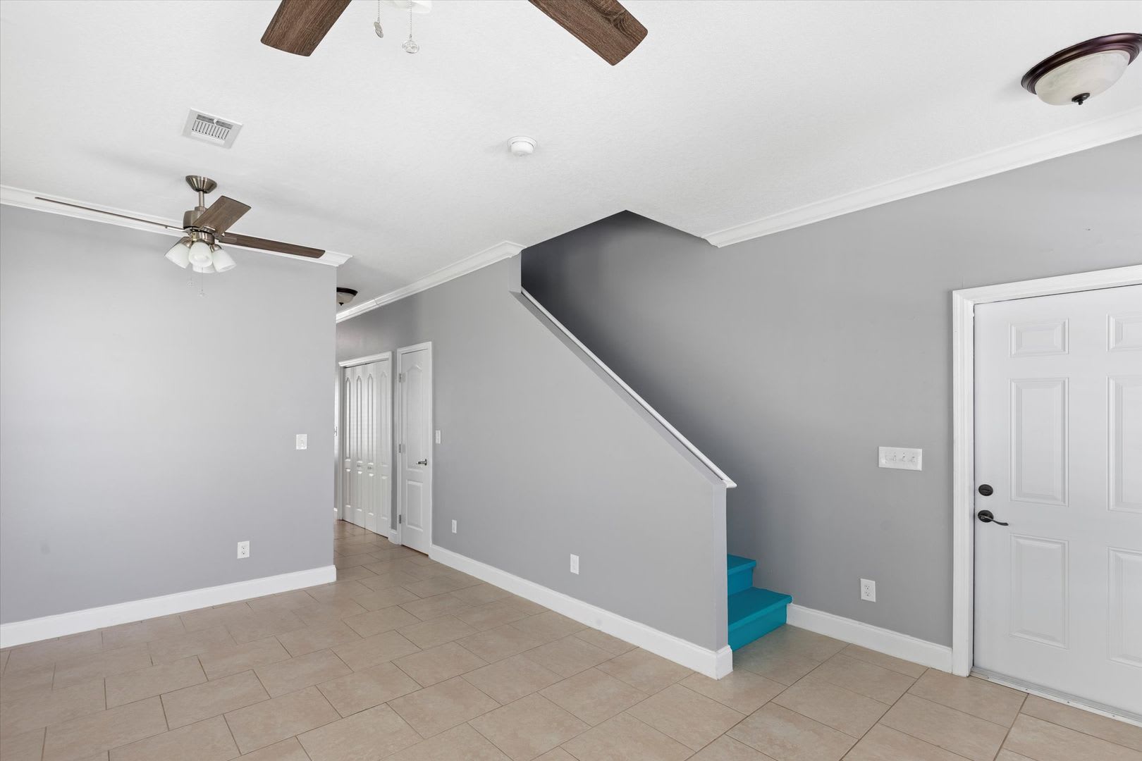 2 Bedroom, 2.5 Bathroom AVAILABLE FOR 1 YEAR – photo 1 of 18