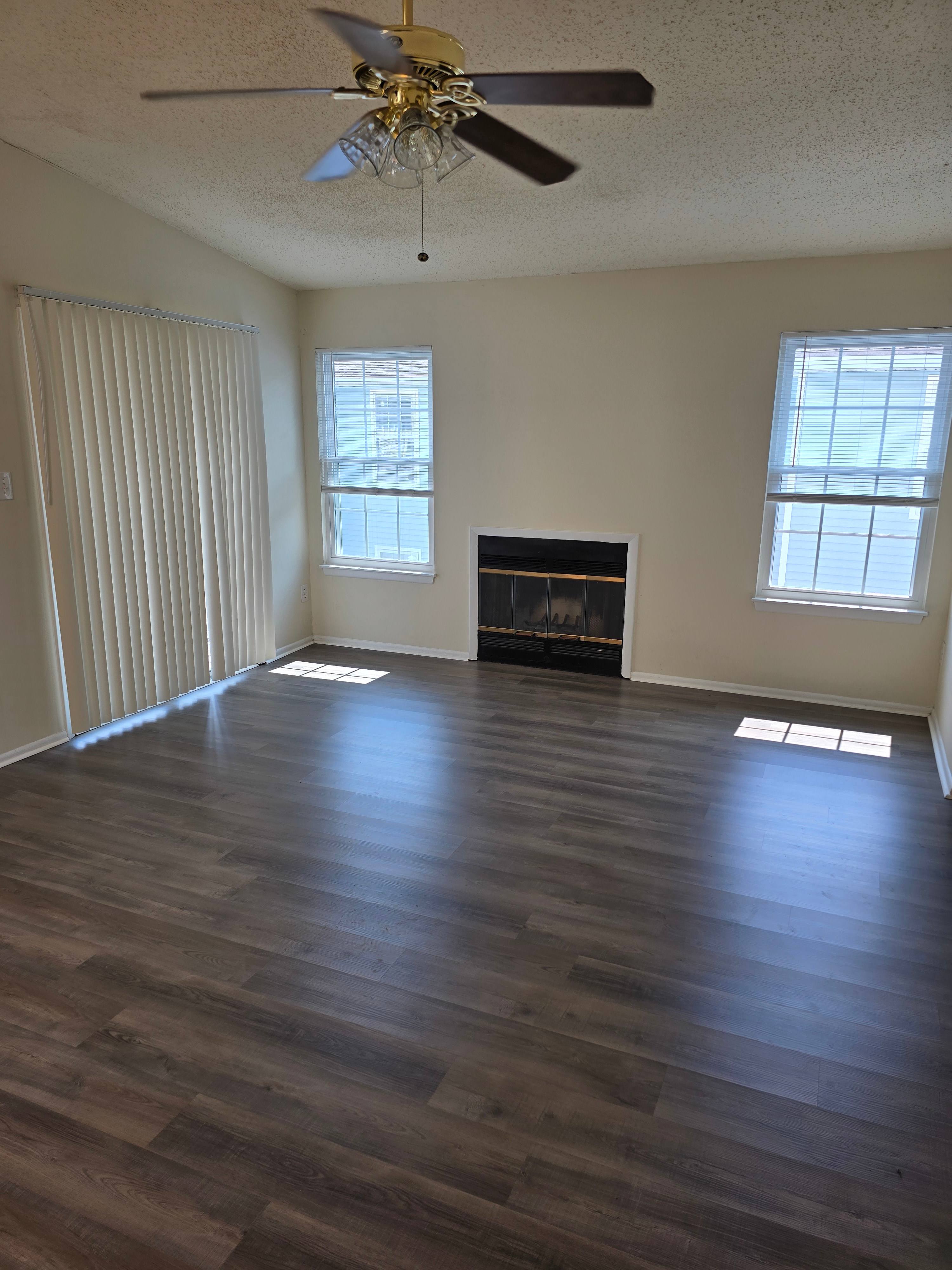 5649 Summit Arch – photo 1 of 21