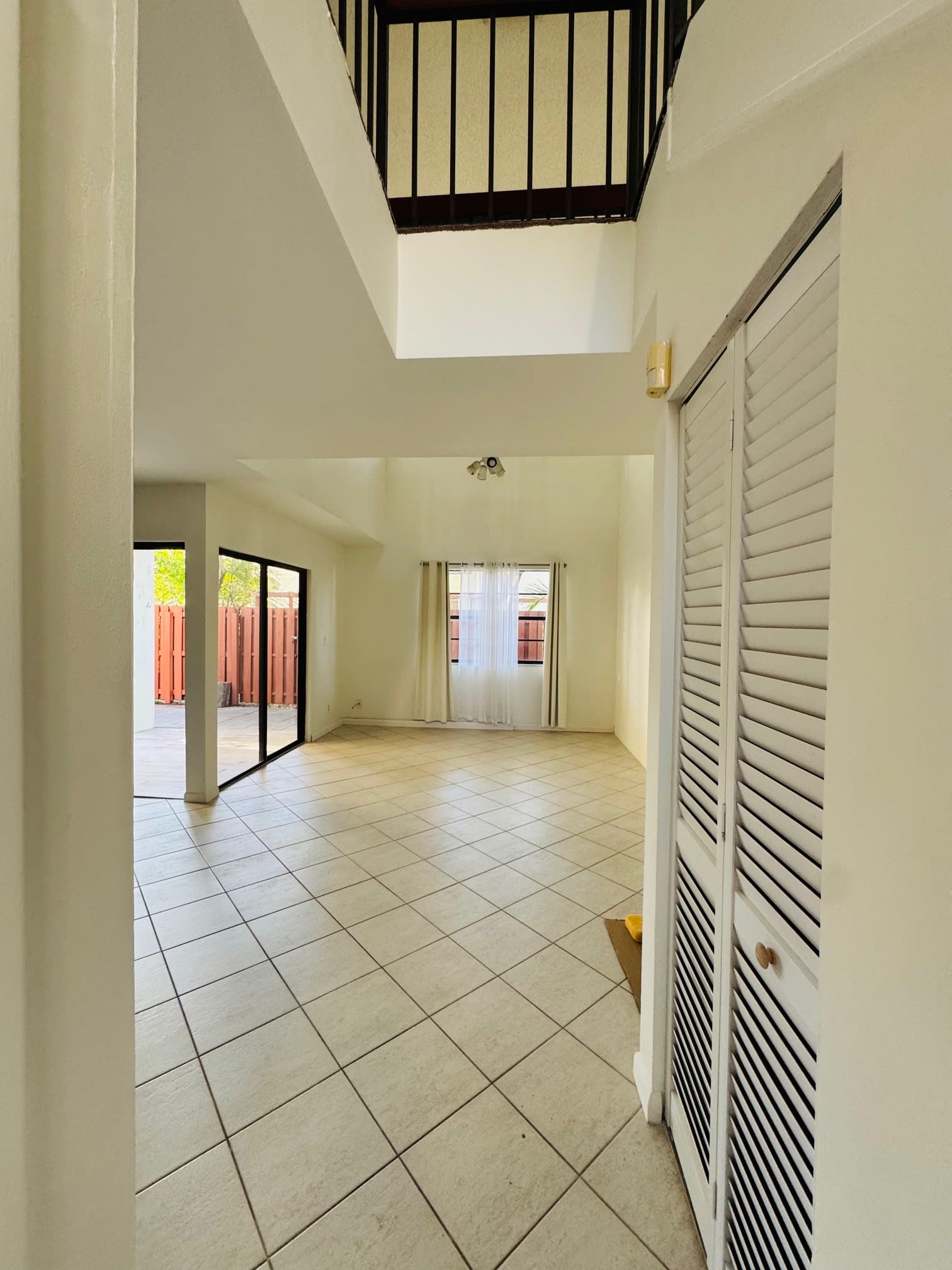 343 08 Ives Dairy Road – photo 1
