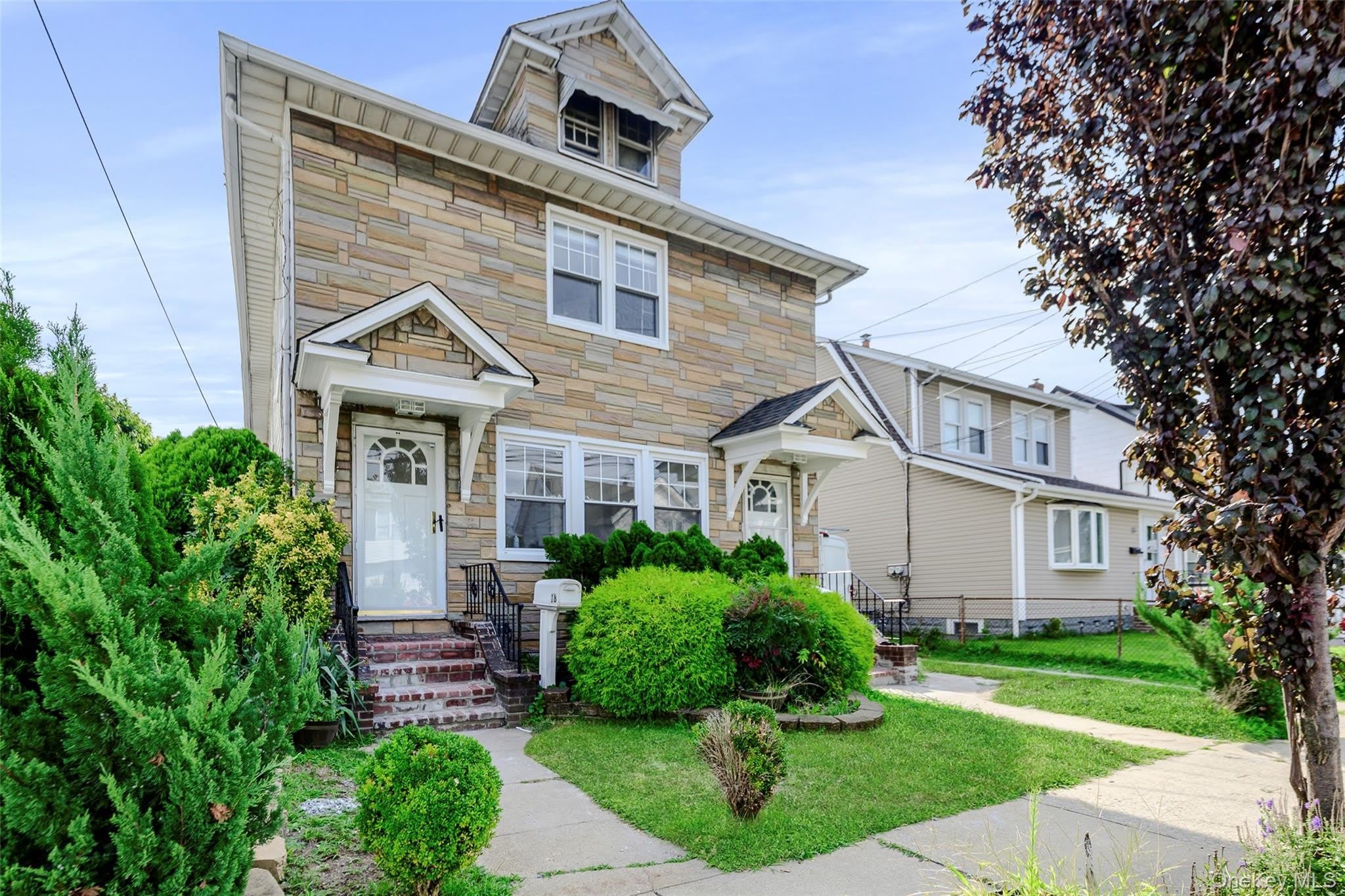 18 Watkins Street – photo 1 of 8