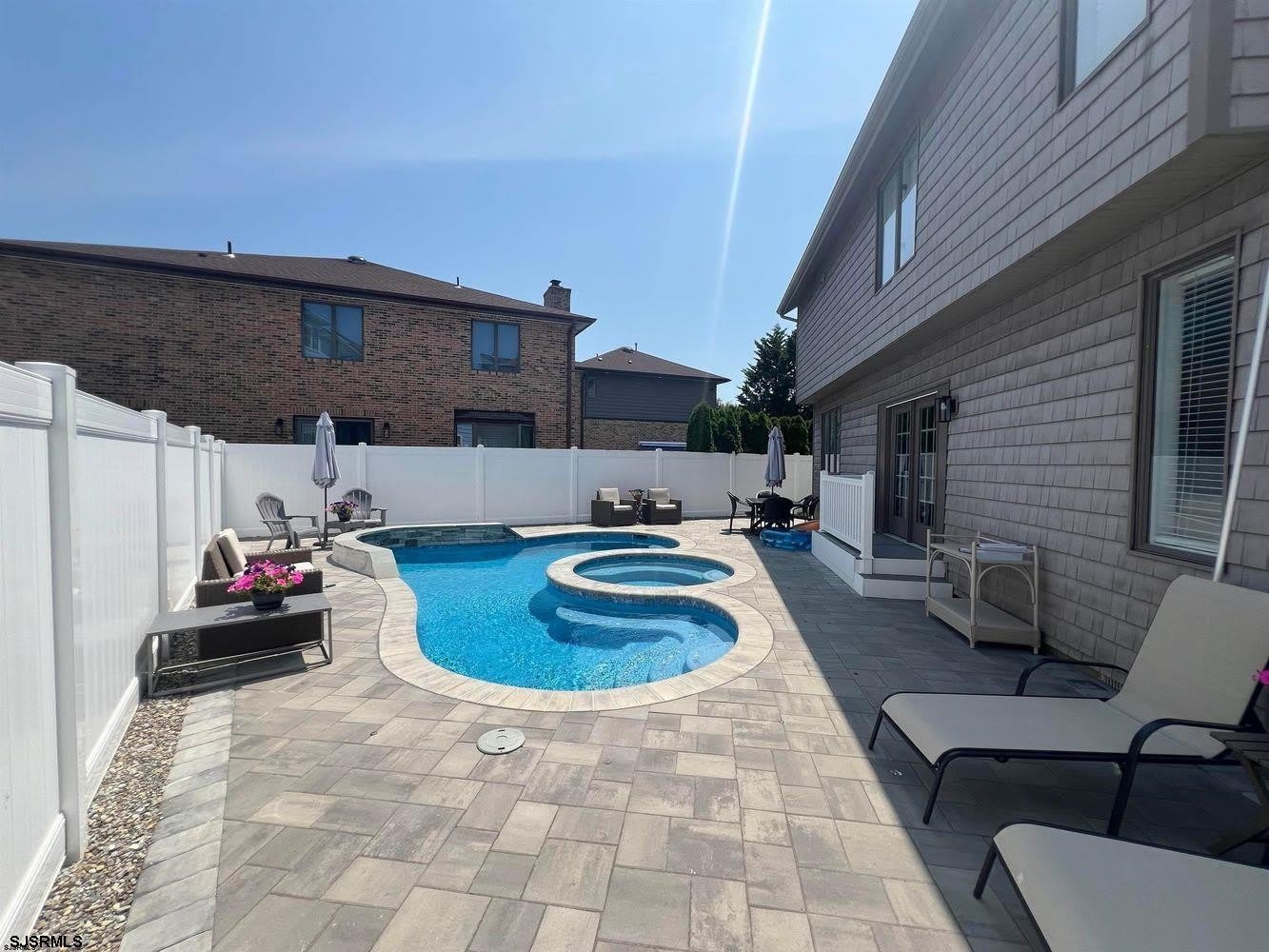 6 Brunswick Ct – photo 1