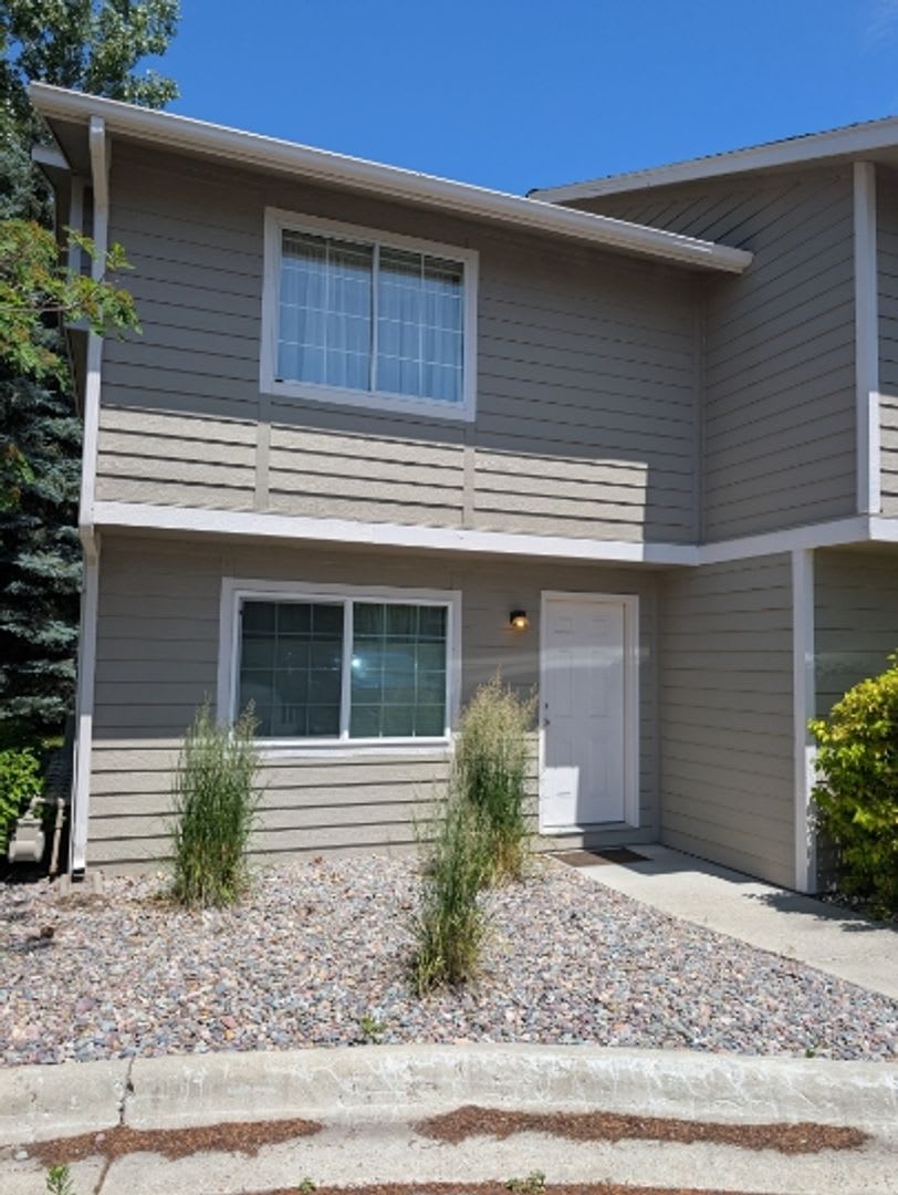 Charming Townhome with Garage in Quiet Missoula Neighborhood – photo 1