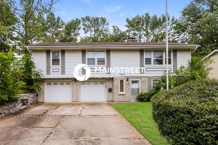 3705 East 113 Terrace – photo 1