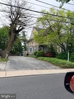 19 ELLIOTT Avenue – photo 1 of 6
