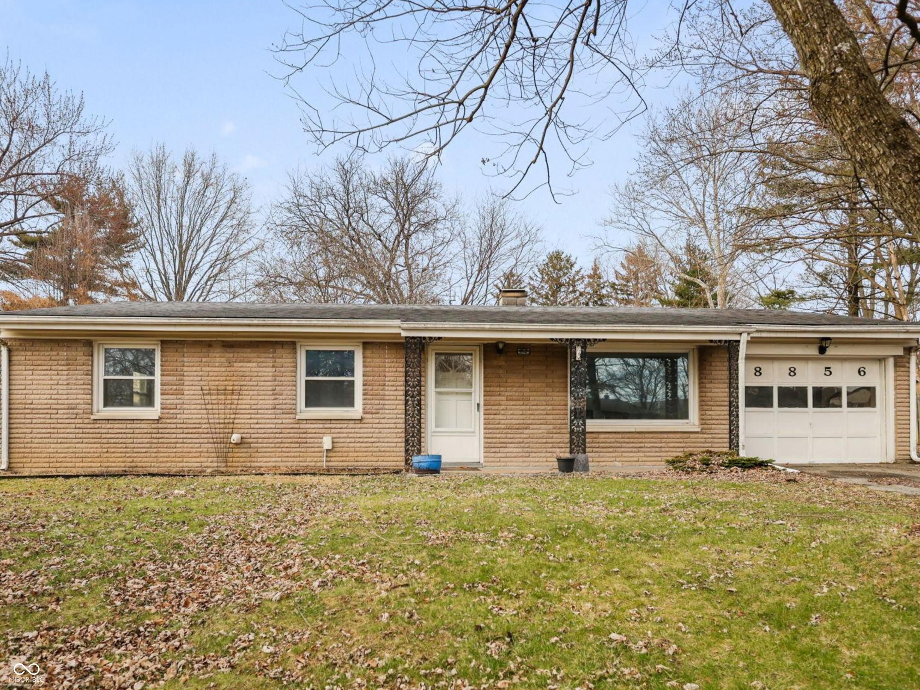 8856 Moll Drive – photo 1