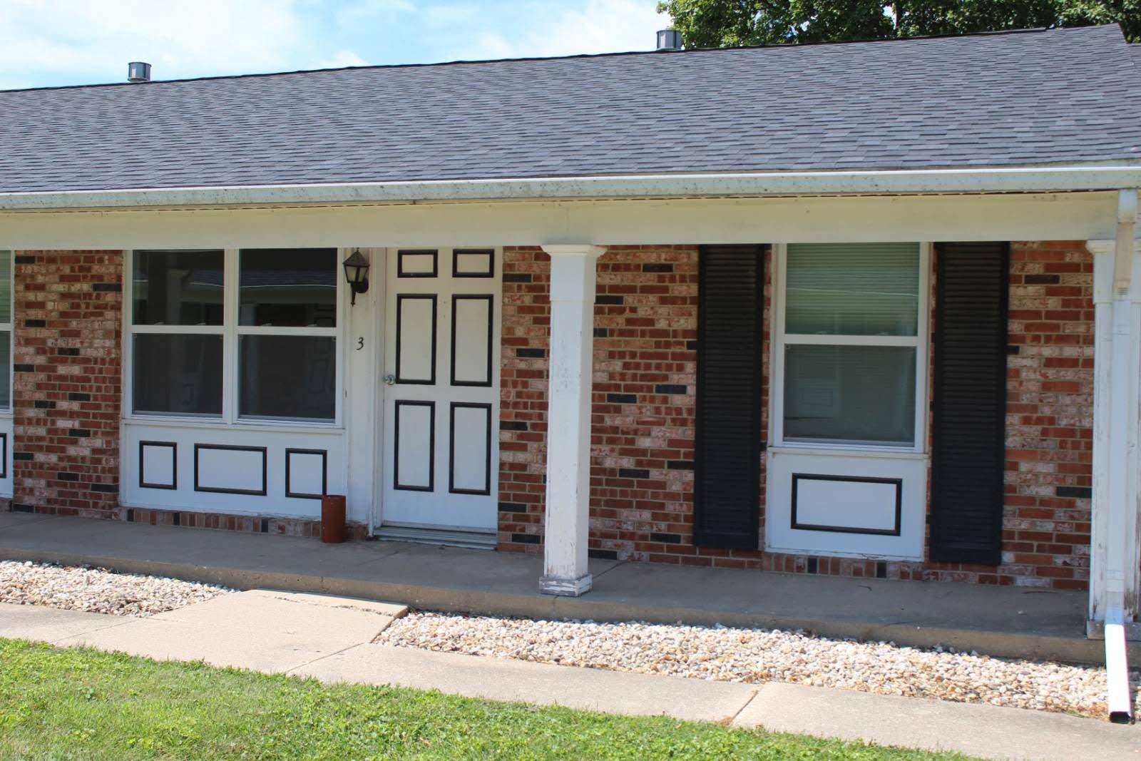 501 E Cleveland – photo 1 of 6