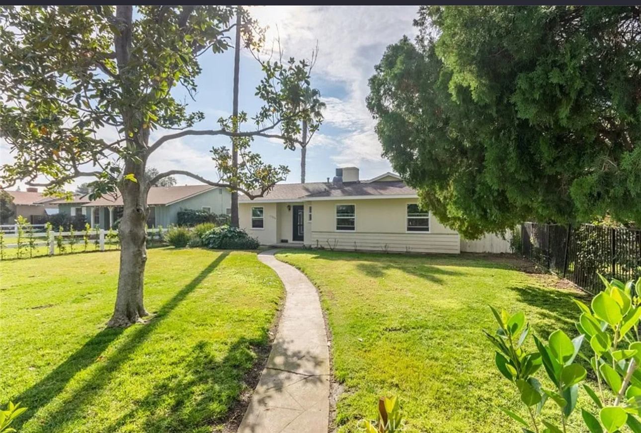 17024 Sherman Way – photo 1