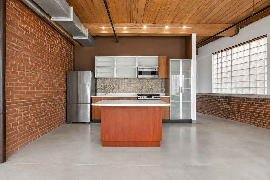 950 Dorchester Ave 205 – photo 1