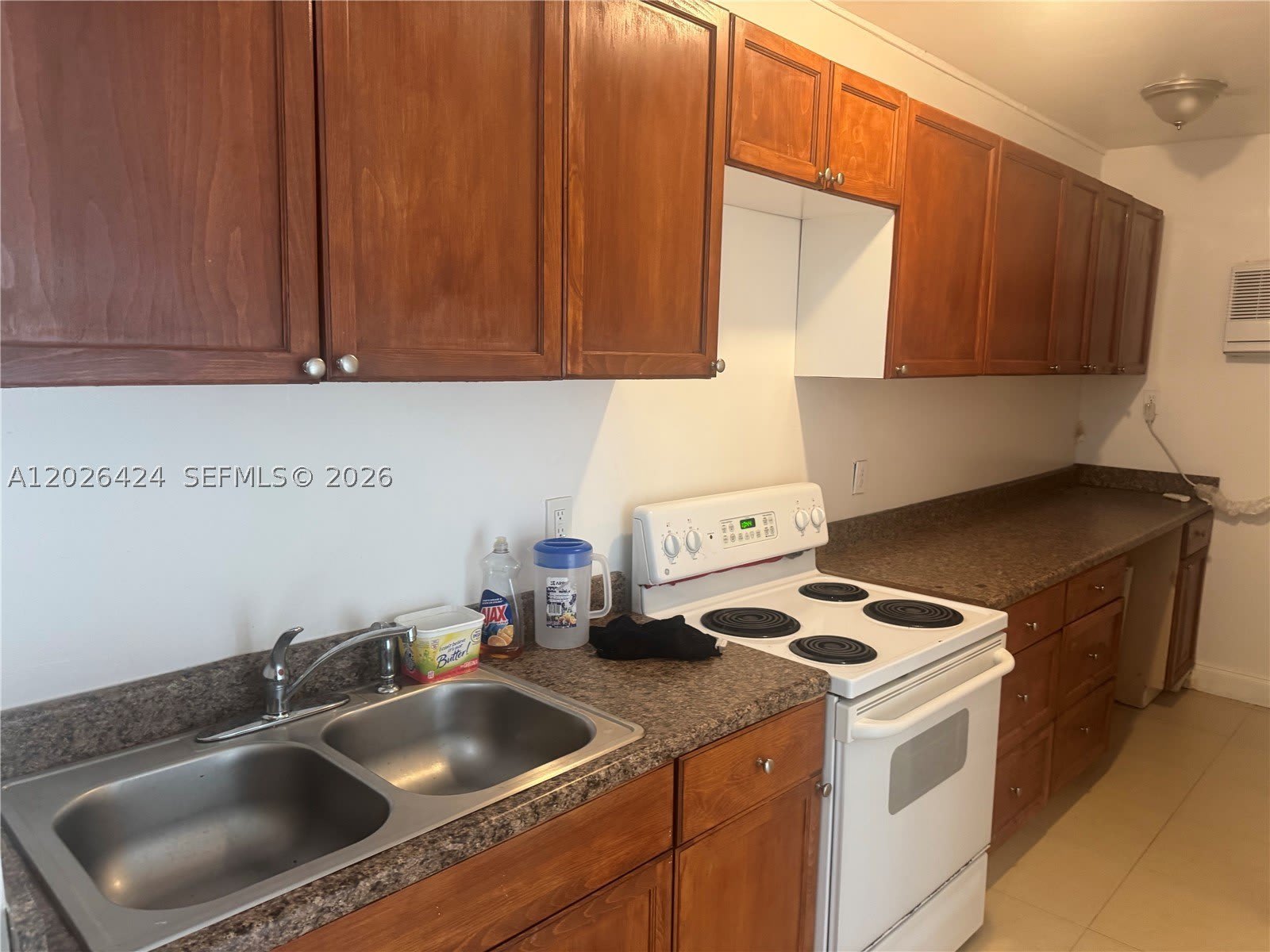 1180 NE 160th Ter – photo 1