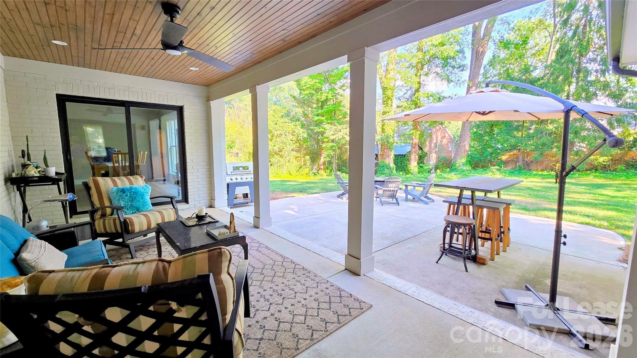 152 Vernon Drive – photo 1 of 18