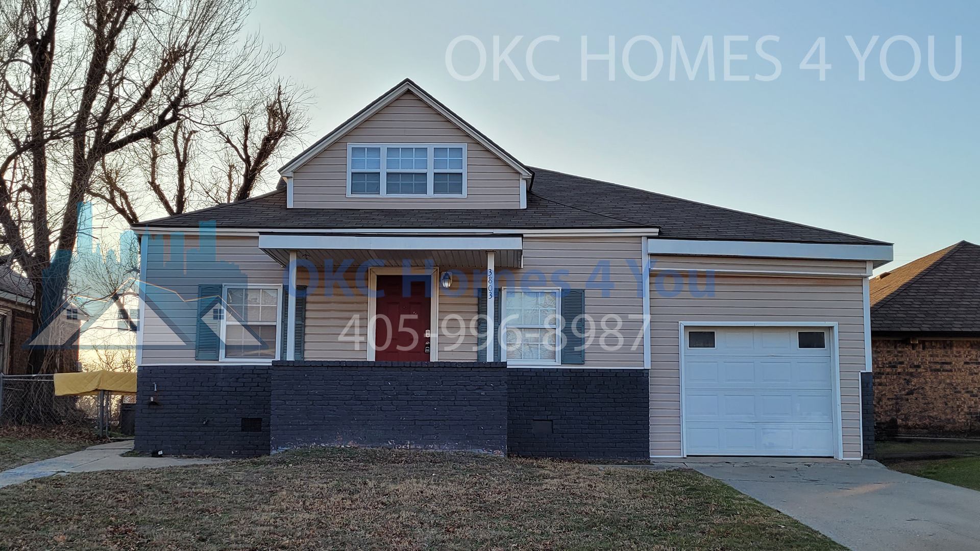 3 Bed Triplex with an Office in Bethany Schools! – photo 1 of 18