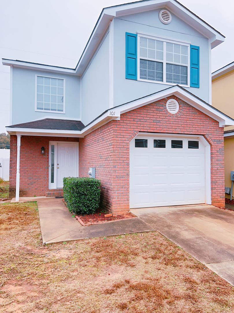 Dunwoody Subdivision – photo 1 of 15