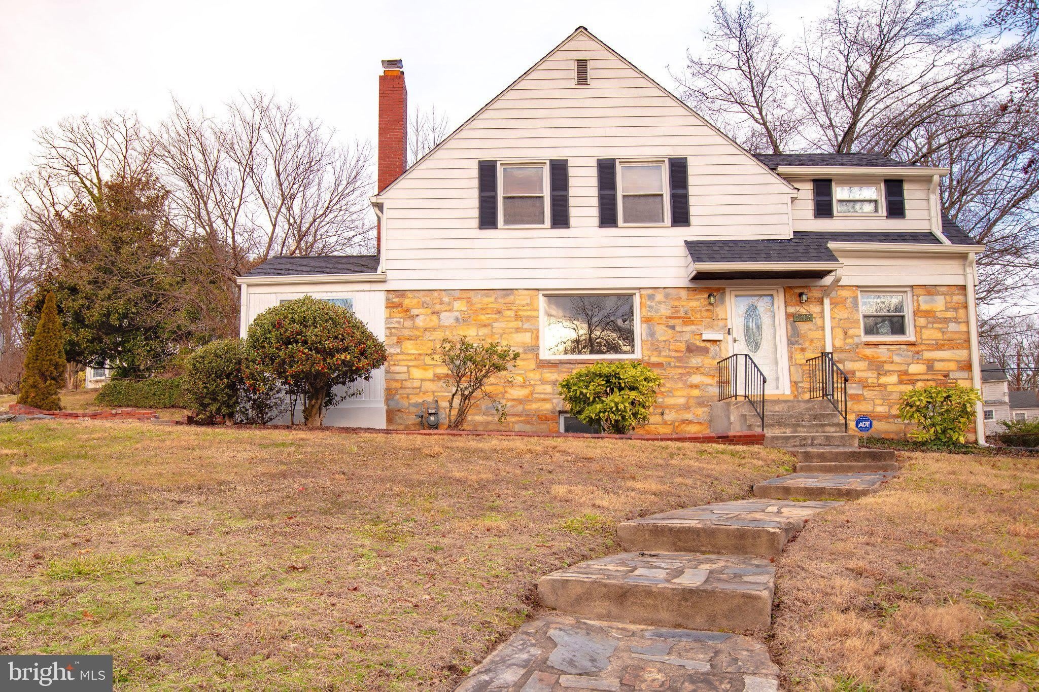 5810 GREENLEAF Road – photo 1 of 29