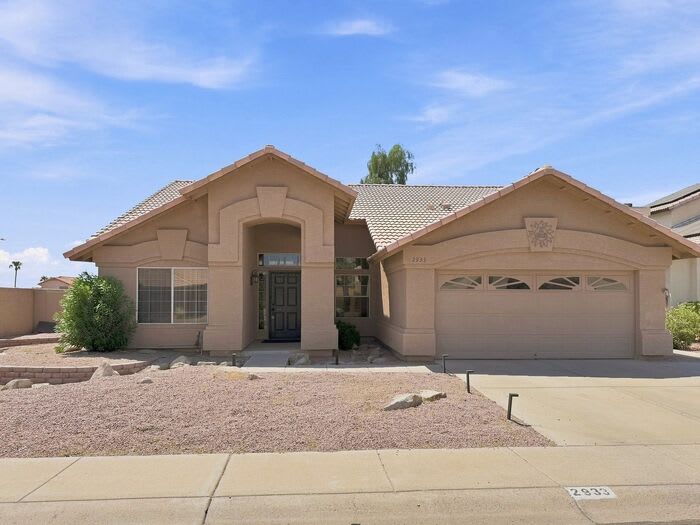 2933 East Verbena Drive – photo 1