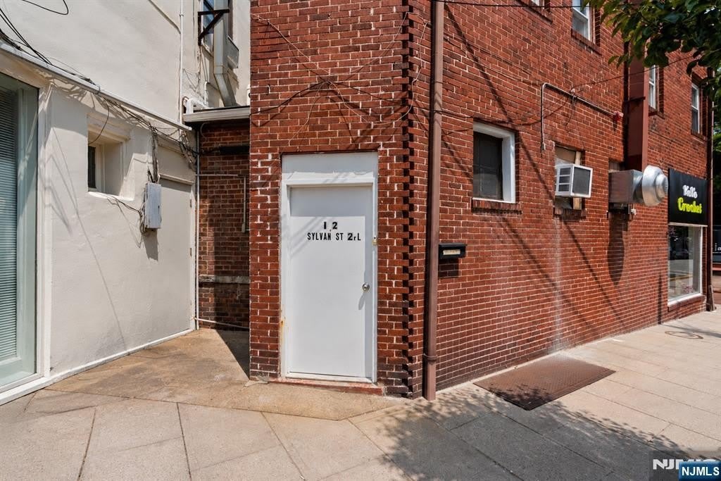 12 Sylvan Street – photo 1 of 7