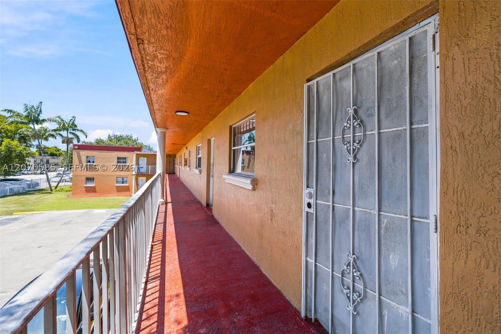 1245 W 24th St – photo 1