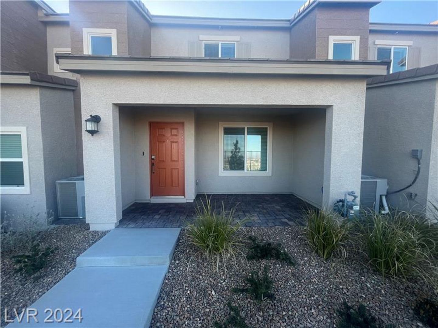 3 bedroom Townhome- Northwest – photo 1