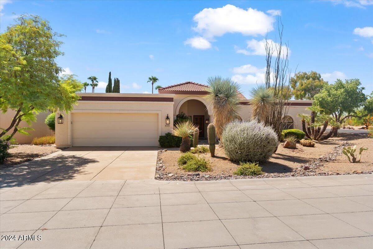 18425 E FOUR PEAKS Boulevard – photo 1 of 74