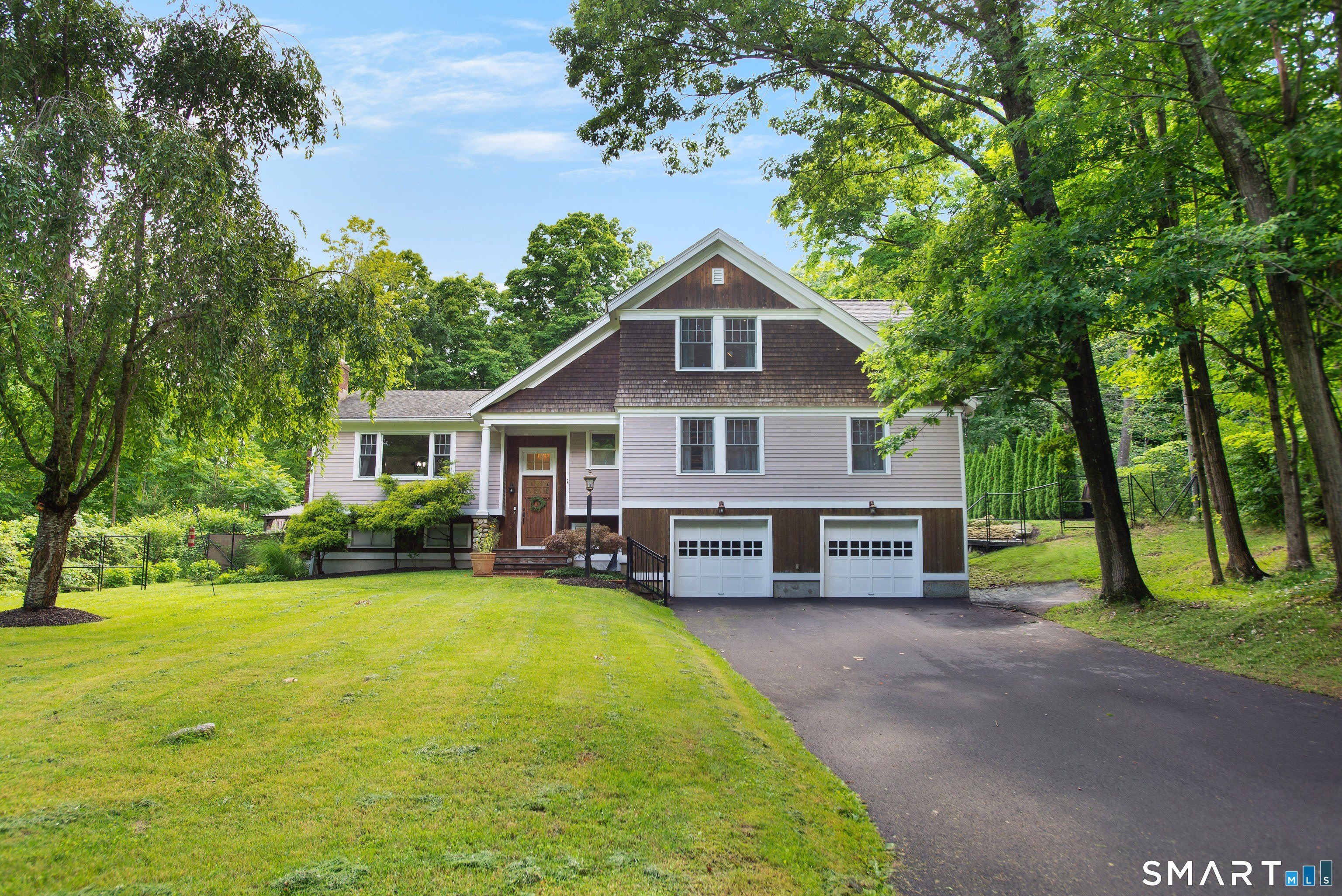 128 Knollwood Drive – photo 1 of 30