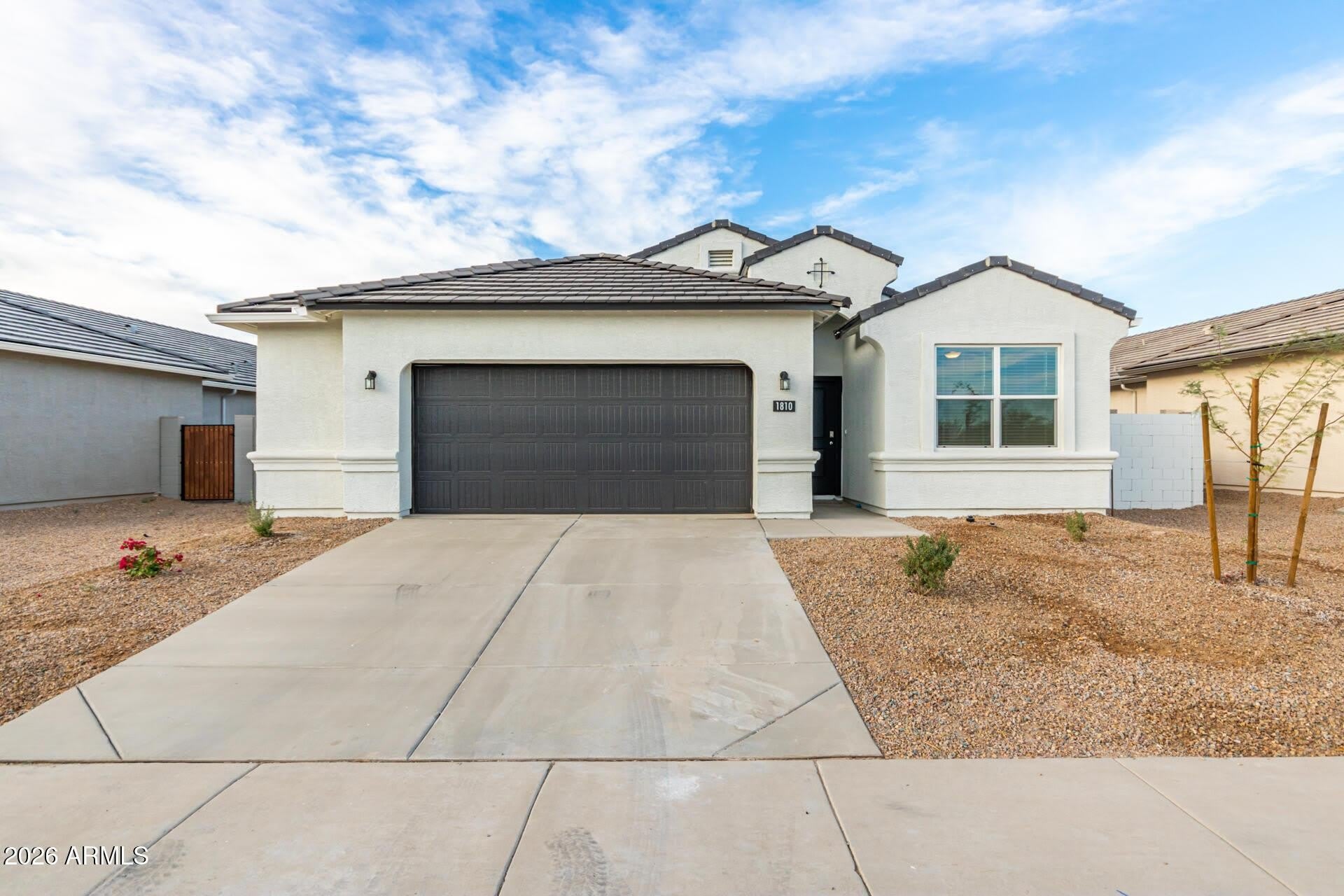 1810 W PINKLEY Avenue – photo 1 of 37
