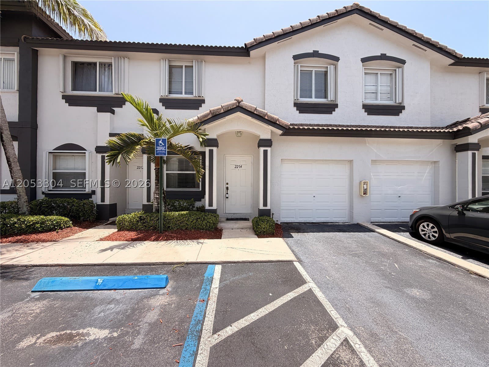 2214 SE 25th Ave – photo 1