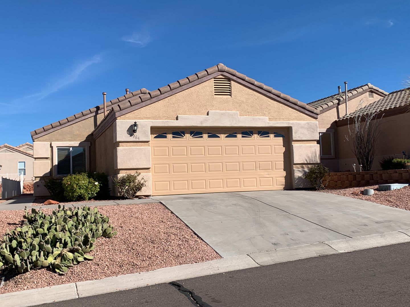 HOUSE – photo 1 of 17