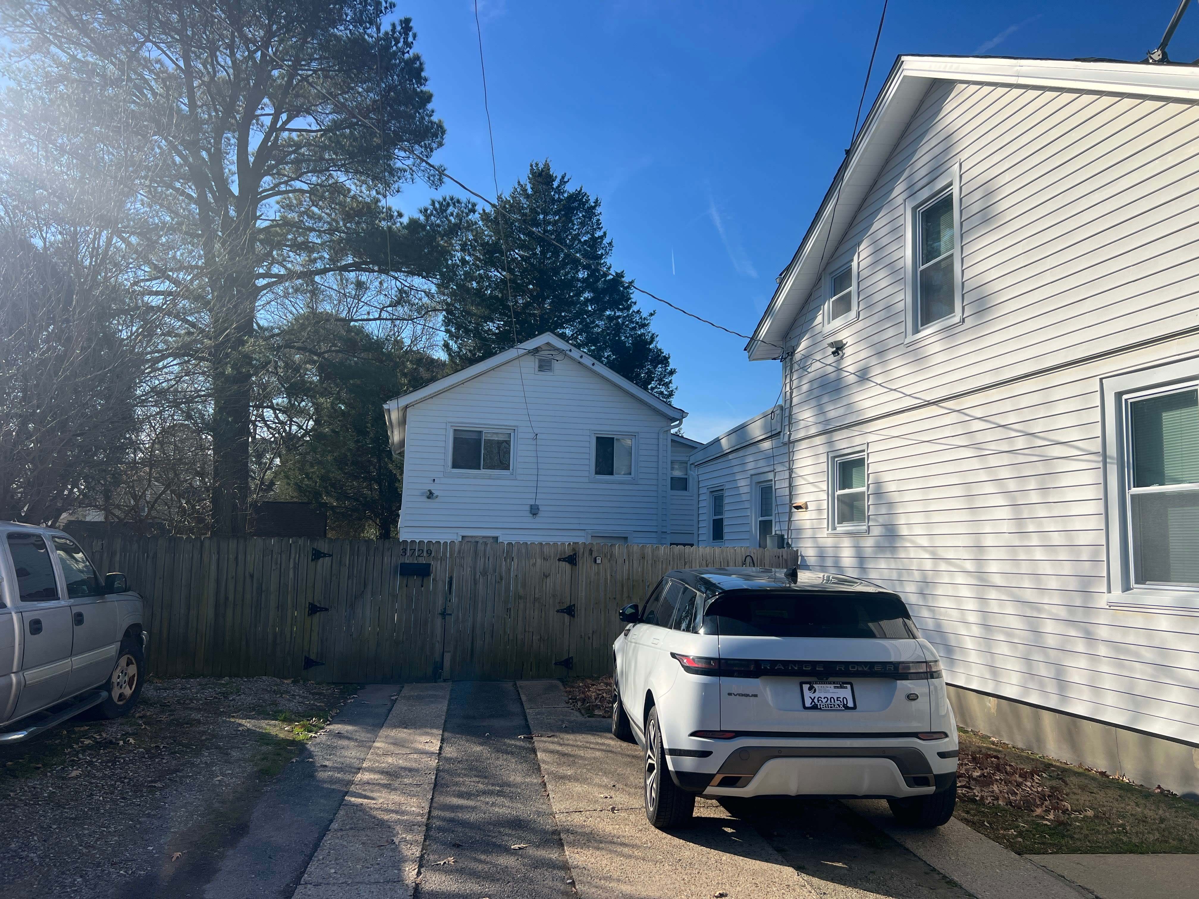 3729 Robin Hood Rd – photo 1