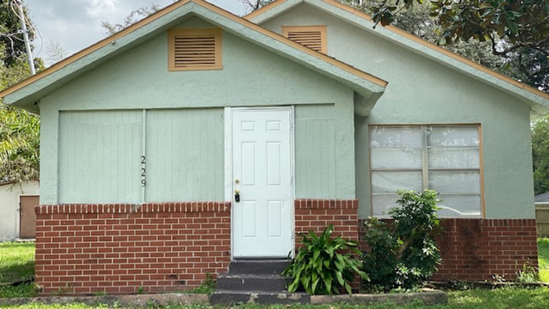 Spacious 7BR Home in Orlando – Ideal for Large Families or Shared Living! – photo 1 of 65