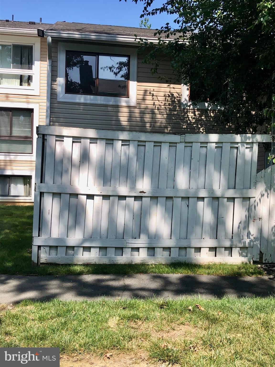8612 VILLAGE Way – photo 1 of 4