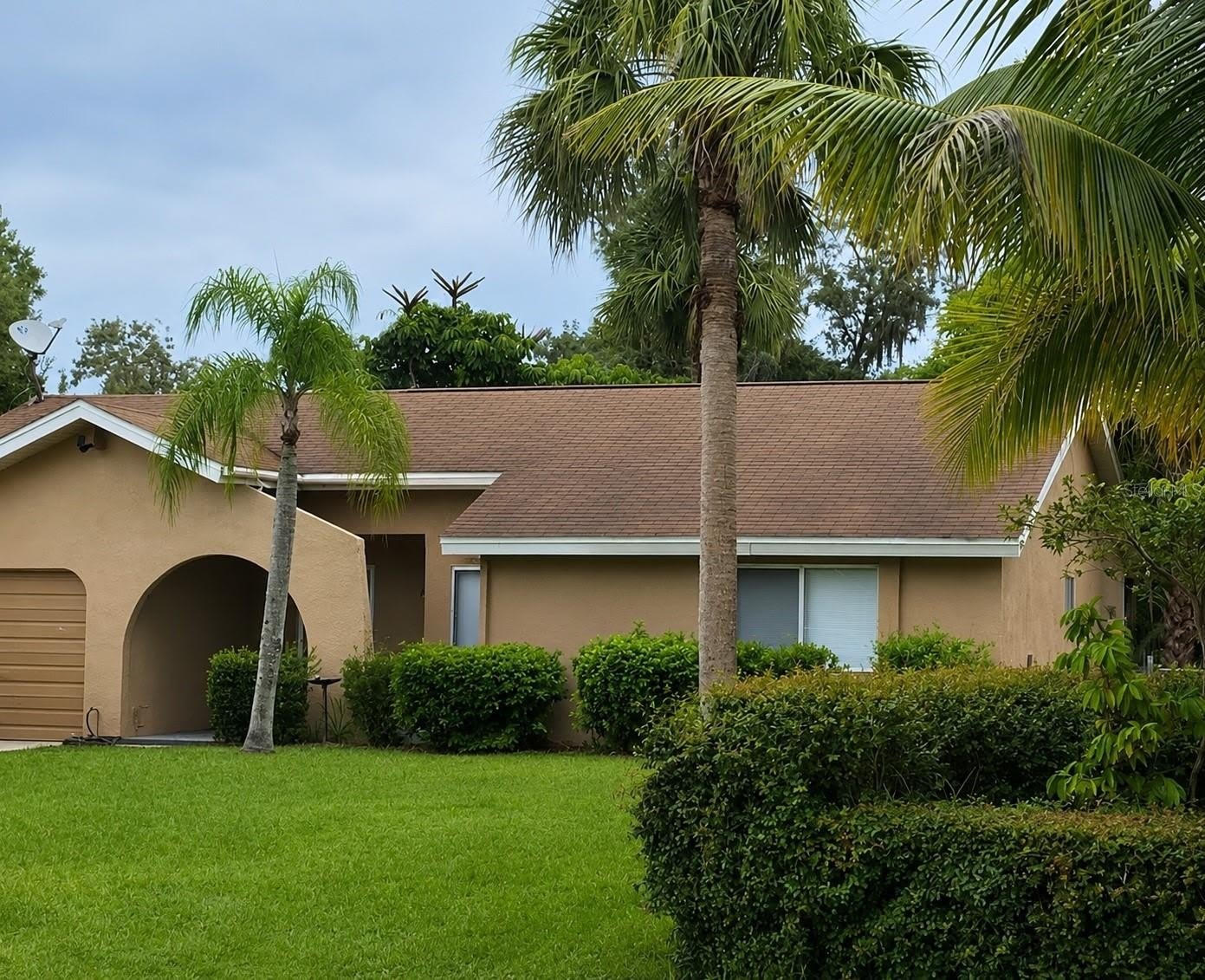 4015 E PALOMAR Circle