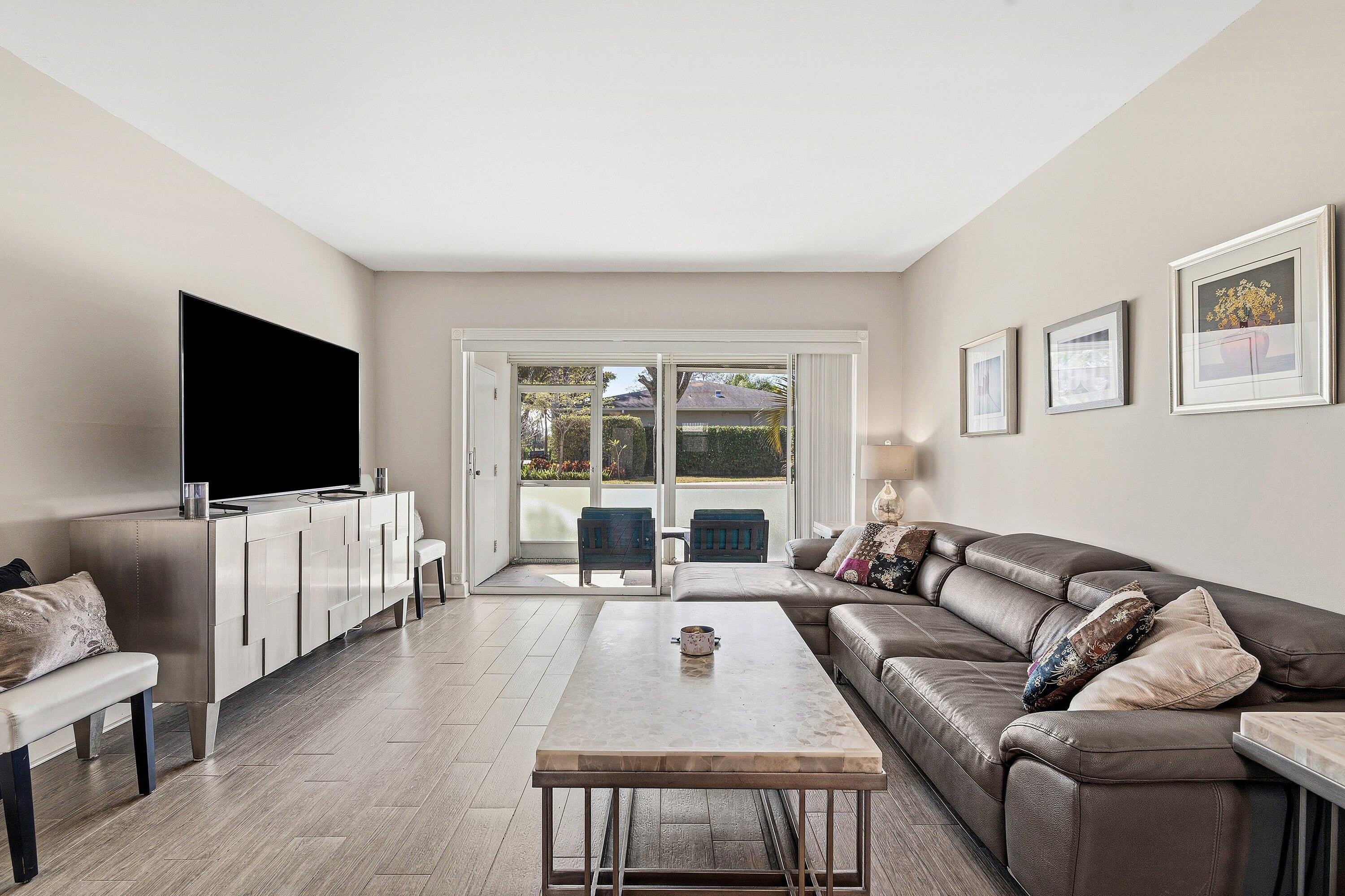 2440 SW 22nd Avenue – photo 1 of 35