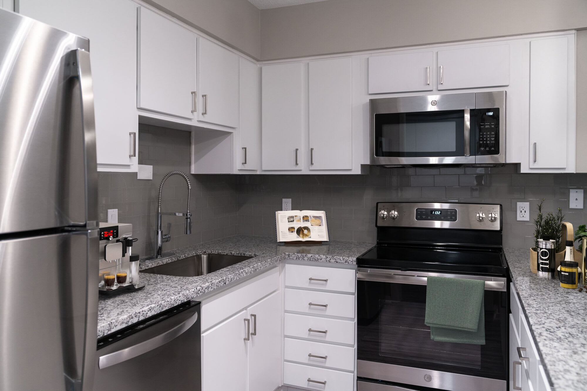 Skyline at Kessler – photo 1