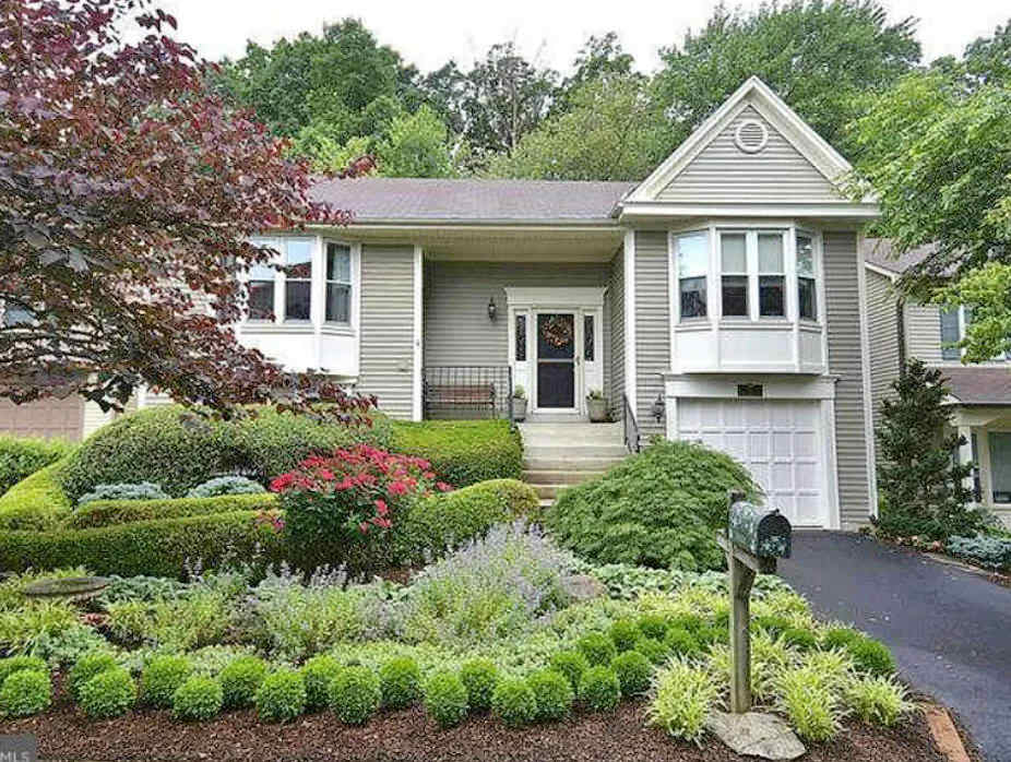 11 Watch Hill Pl – photo 1