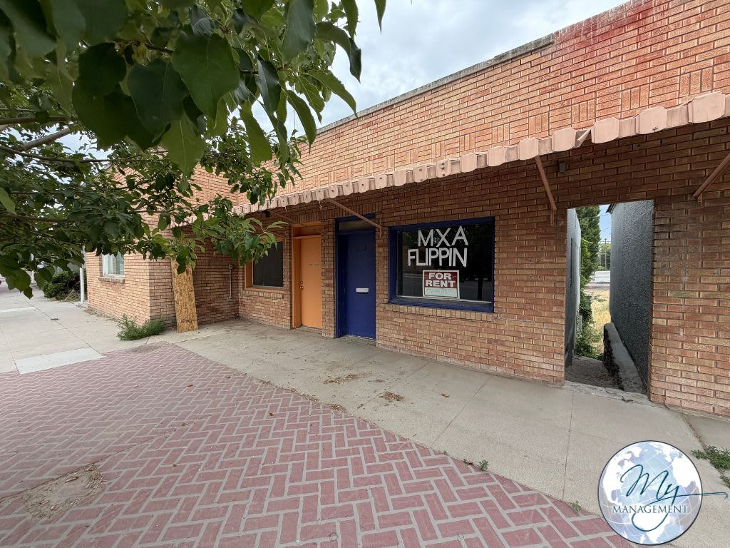 213 N Lincoln Ave – photo 1 of 10