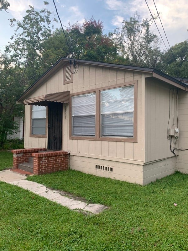 3031 Edison Ave – photo 1