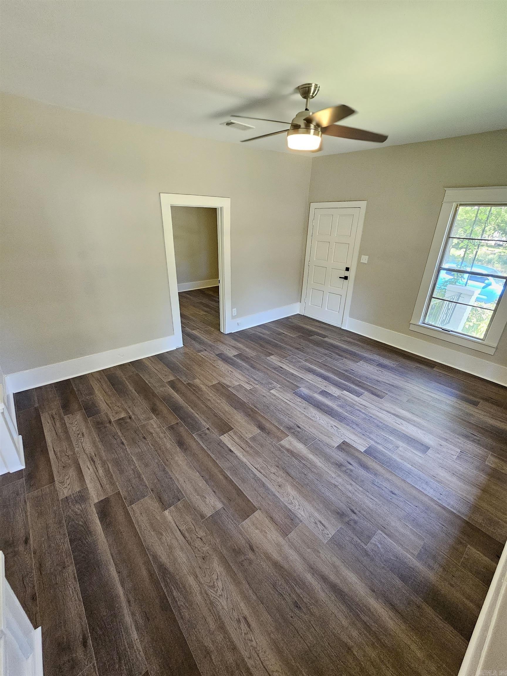 2708 S Rock Street – photo 1 of 16